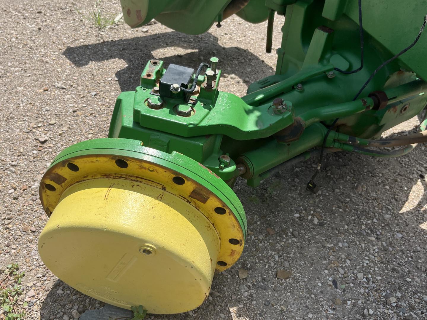 ./imagenes/INVOICE/2019/17825/TRACTOR JOHN DEERE 8225R (16).JPG